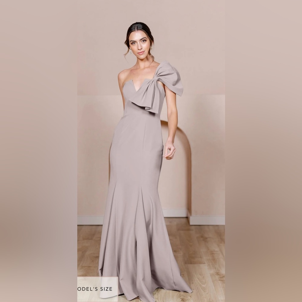 Revelry Faye Crepe Dress